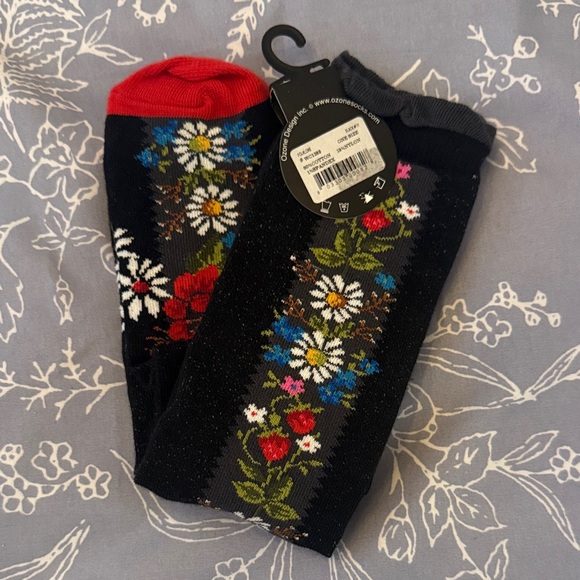 Ozone Women’s Colorful Floral Patterned Women's Socks - Picture 6 of 8